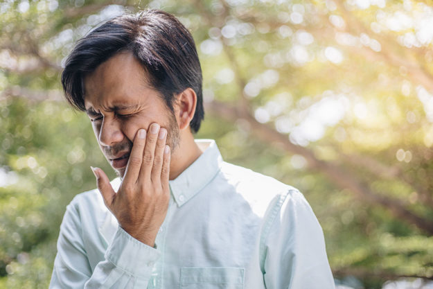how does tooth decay develop a man experiences tooth pain and wonders how does tooth decay develop