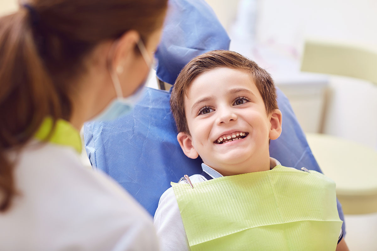 a child's first dentist visit